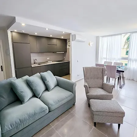 Apartment P&l House Olas
